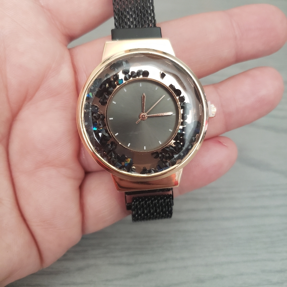Watch with crystals